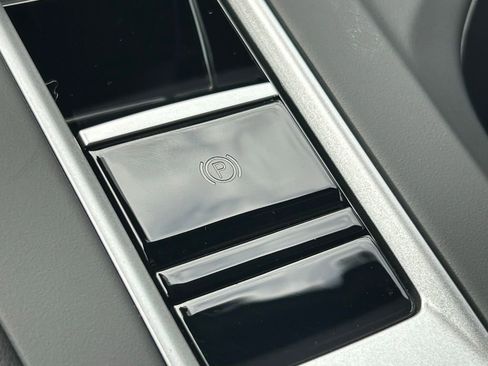 New 2026 Volkswagen Atlas Cross Sport SE image 57