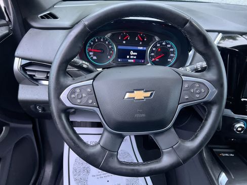 Used 2023 Chevrolet Traverse LT AWD/4WD image 14