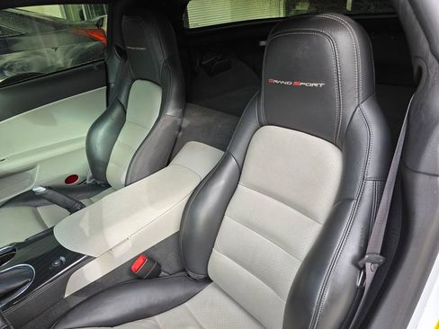 Used 2011 Chevrolet Corvette Grand Sport w/ Preferred Equipment Group image 21