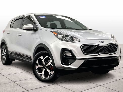 Used 2021 Kia Sportage LX image 2