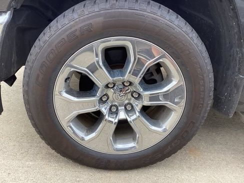 Used 2020 RAM 1500 Big Horn AWD/4WD image 6