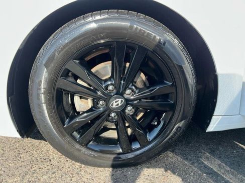 Used 2018 Hyundai Elantra SEL image 26