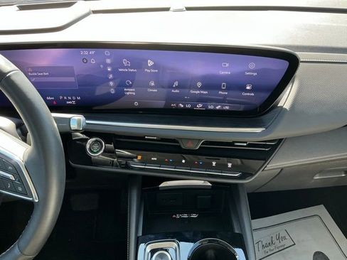 Used 2024 Buick Envision Preferred image 25