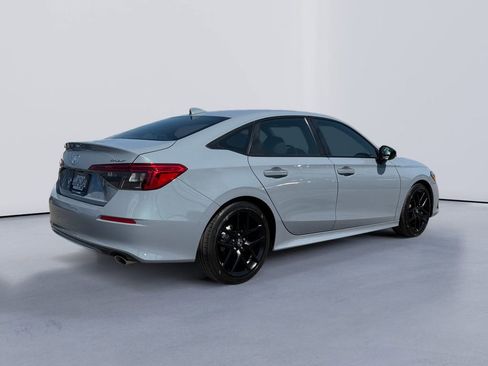 Used 2024 Honda Civic Sport image 3