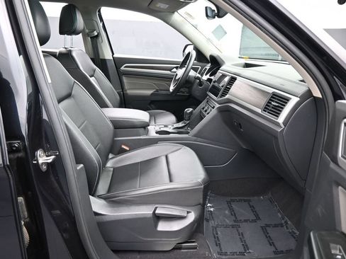 Used 2021 Volkswagen Atlas SE w/ Panoramic Sunroof Package FWD image 43