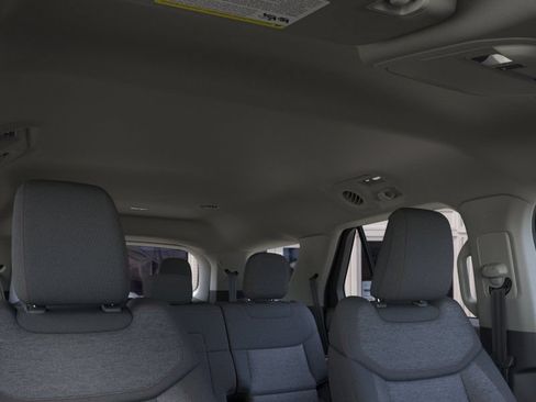 New 2026 Ford Explorer Active AWD/4WD image 22