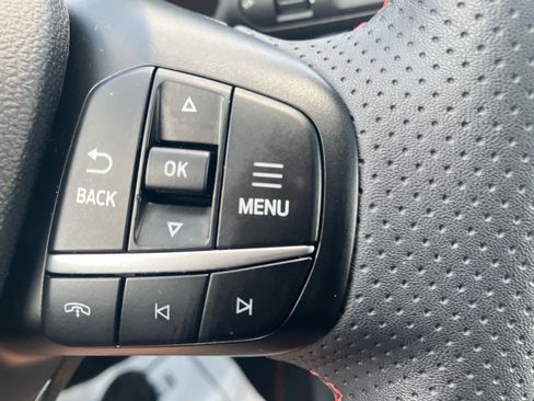 Used 2023 Ford Escape ST-Line w/ Equipment Group 301A FWD image 19