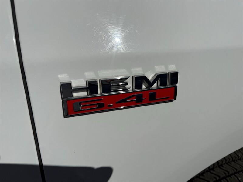 Used 2022 RAM 3500 Tradesman AWD/4WD image 37