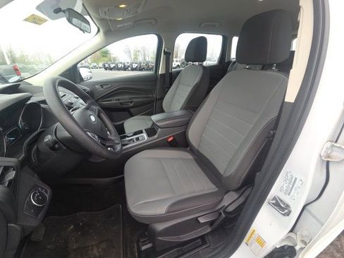 Used 2017 Ford Escape S image 25