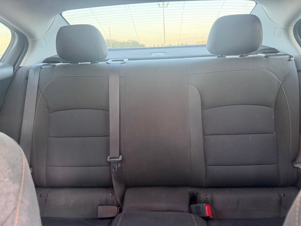 Used 2019 Chevrolet Cruze Sedan FWD image 11