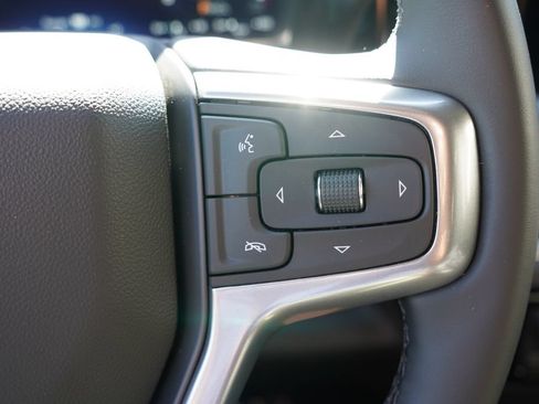 Certified 2026 Chevrolet Silverado 1500 LT AWD/4WD image 31