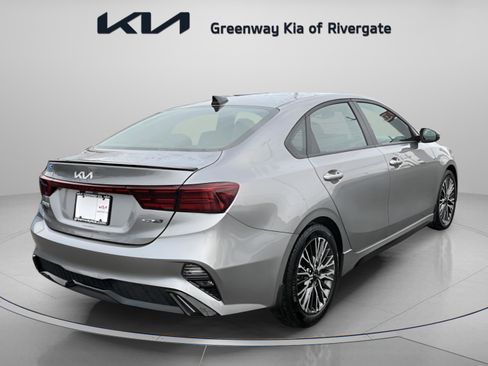 Used 2023 Kia Forte GT-Line w/ GT-Line Premium Package image 7