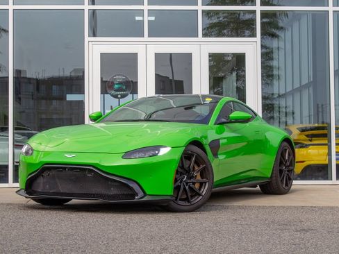 Used 2019 Aston Martin V8 Vantage Coupe RWD image 1
