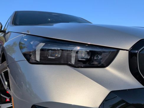 New 2026 BMW 530i xDrive w/ M Sport Package image 3