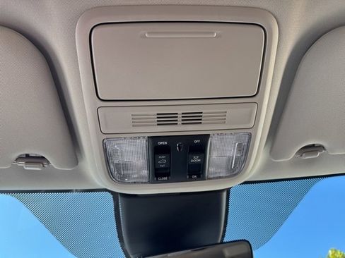 New 2026 Honda Odyssey Touring image 29