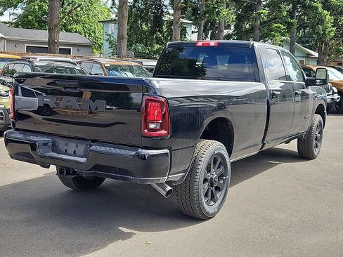New 2026 RAM 3500 Big Horn AWD/4WD image 7