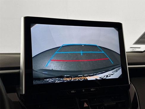 Used 2025 Toyota Corolla SE image 26