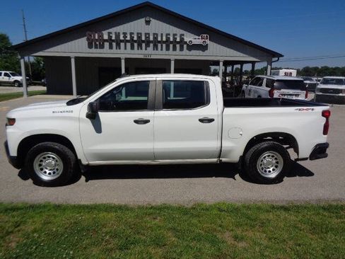 Used 2019 Chevrolet Silverado 1500 W/T w/ Trailering Package AWD/4WD image 2