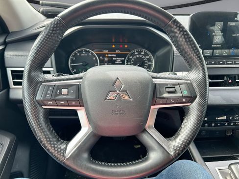 Used 2024 Mitsubishi Outlander SE FWD image 15