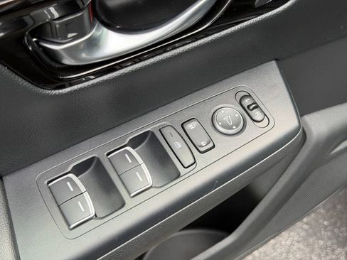 Used 2024 Honda CR-V EX-L image 13
