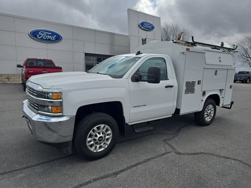 Used 2015 Chevrolet Silverado 3500 W/T image 2