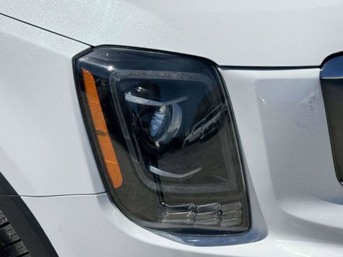 Used 2020 Kia Telluride LX AWD/4WD image 7