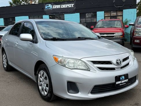 Used 2011 Toyota Corolla LE FWD image 1
