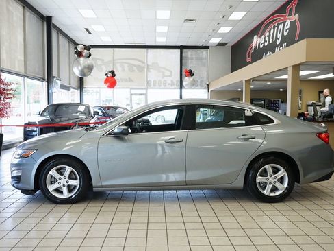 Used 2023 Chevrolet Malibu LS w/ Driver Confidence Package image 4