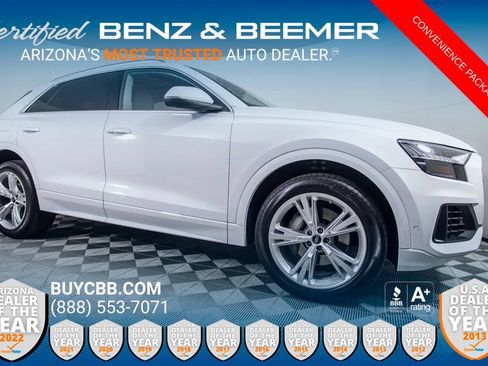 Used 2023 Audi Q8 Premium image 1