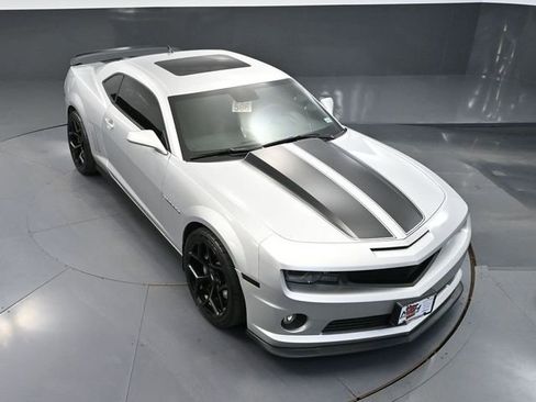 Used 2010 Chevrolet Camaro SS w/ RS Package RWD image 65