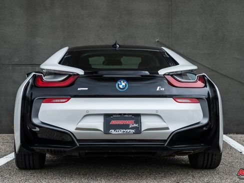 Used 2014 BMW i8 image 17