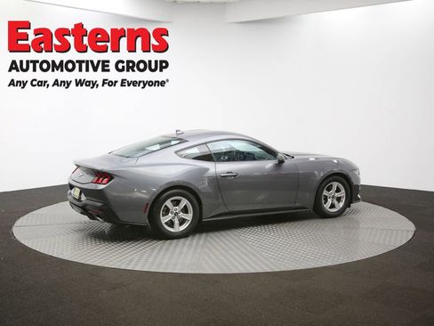 Used 2024 Ford Mustang Coupe image 39