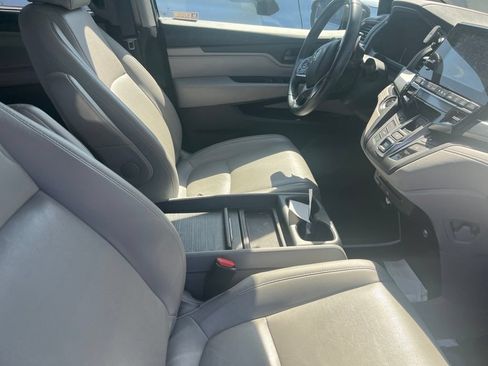 Used 2019 Honda Odyssey EX-L image 4