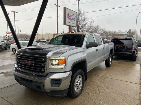 Used 2019 GMC Sierra 2500 4x4 Crew Cab image 8