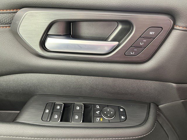 Used 2026 Nissan Armada PRO-4X AWD/4WD image 28