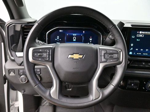 Used 2024 Chevrolet Silverado 2500 LTZ AWD/4WD image 15