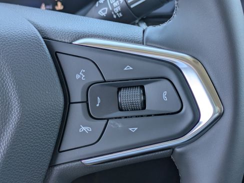 New 2026 Chevrolet Trax LT w/ Driver Confidence Package FWD image 21