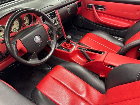 Used 1999 Mercedes-Benz SLK 230 image 10