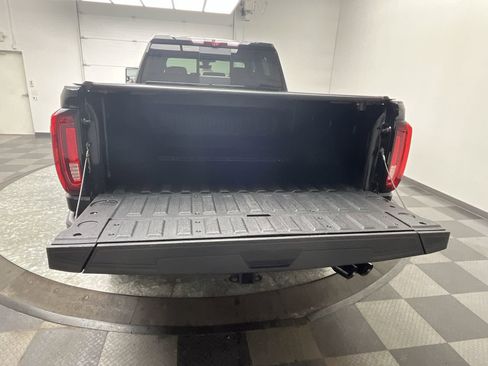 Certified 2022 GMC Sierra 2500 Denali w/ Denali Ultimate Package image 5
