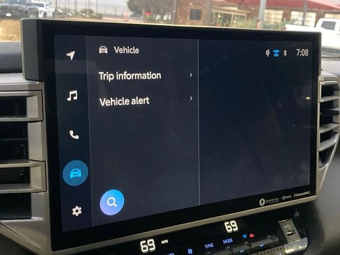 Used 2024 Toyota Tundra Limited image 23