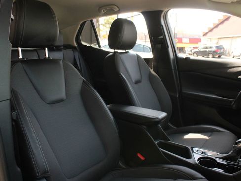 Used 2022 Buick Encore GX Select w/ Sport Touring Package AWD/4WD image 45