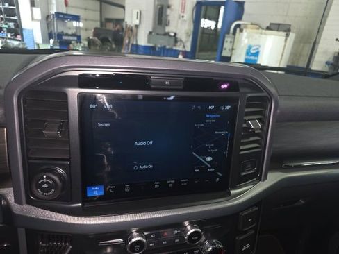 Used 2025 Ford F150 Lariat w/ Equipment Group 501A Mid image 16