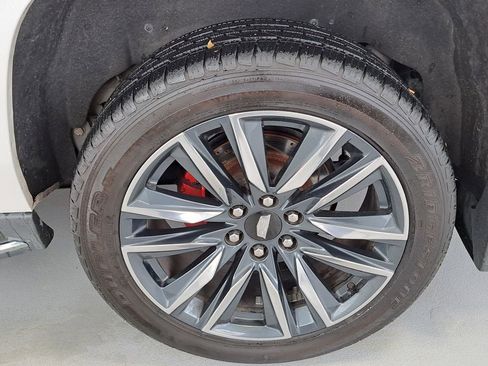 Used 2016 Cadillac Escalade ESV Luxury image 38