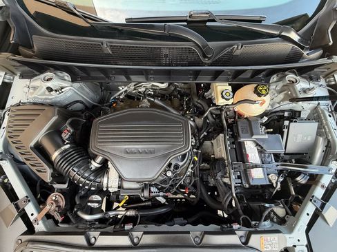 Used 2018 GMC Acadia SLT AWD/4WD image 9