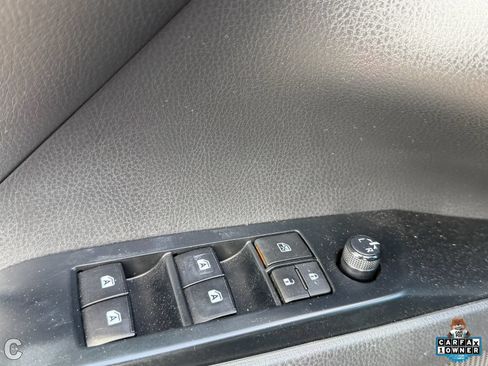 Used 2018 Toyota Camry SE w/ Moonroof Package FWD image 21