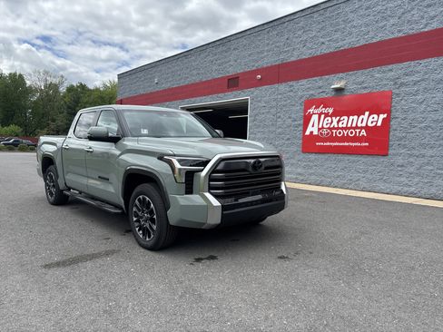 New 2026 Toyota Tundra Limited AWD/4WD image 1