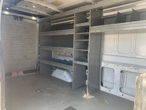 Used 2018 Ford Transit 350 148 Medium Roof RWD image 15