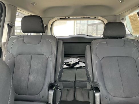 Used 2023 Jeep Grand Cherokee L Laredo w/ Luxury Tech Group I image 22