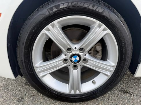 Used 2015 BMW 320i Sedan RWD image 25