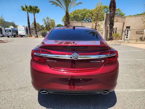 Used 2017 Buick Regal Sport Touring FWD image 6